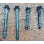 Болты двигателя